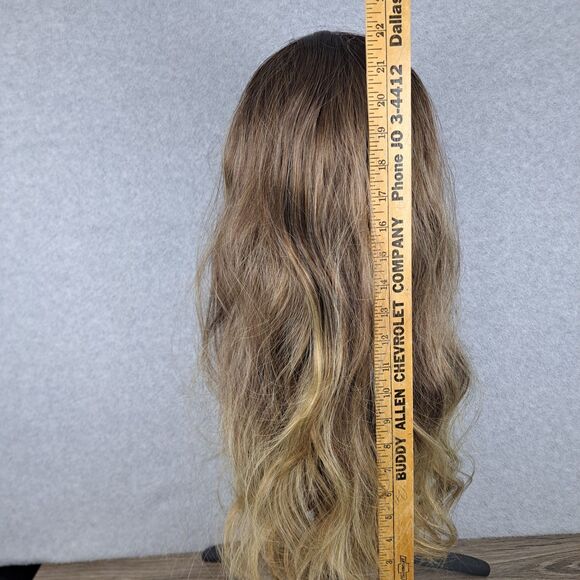 Wig Brown Blonde Long Wavy Professional Quality Synthetic Realistic Styleable - Picture 4 of 6